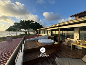 Suíte Água Viva com Jacuzzi - Ondas da Grande - Penha - SC | Vista para praia/oceano