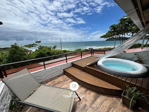 Luxury Suite | Private spa tub