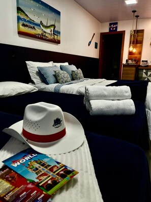 01 - Amor ao Mar - Pousada Águas da Grota - Piscina e Café - Penha - SC | Premium bedding, individually decorated, individually furnished