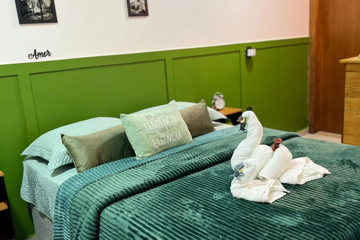Premier Suite | Premium bedding, individually decorated, individually furnished