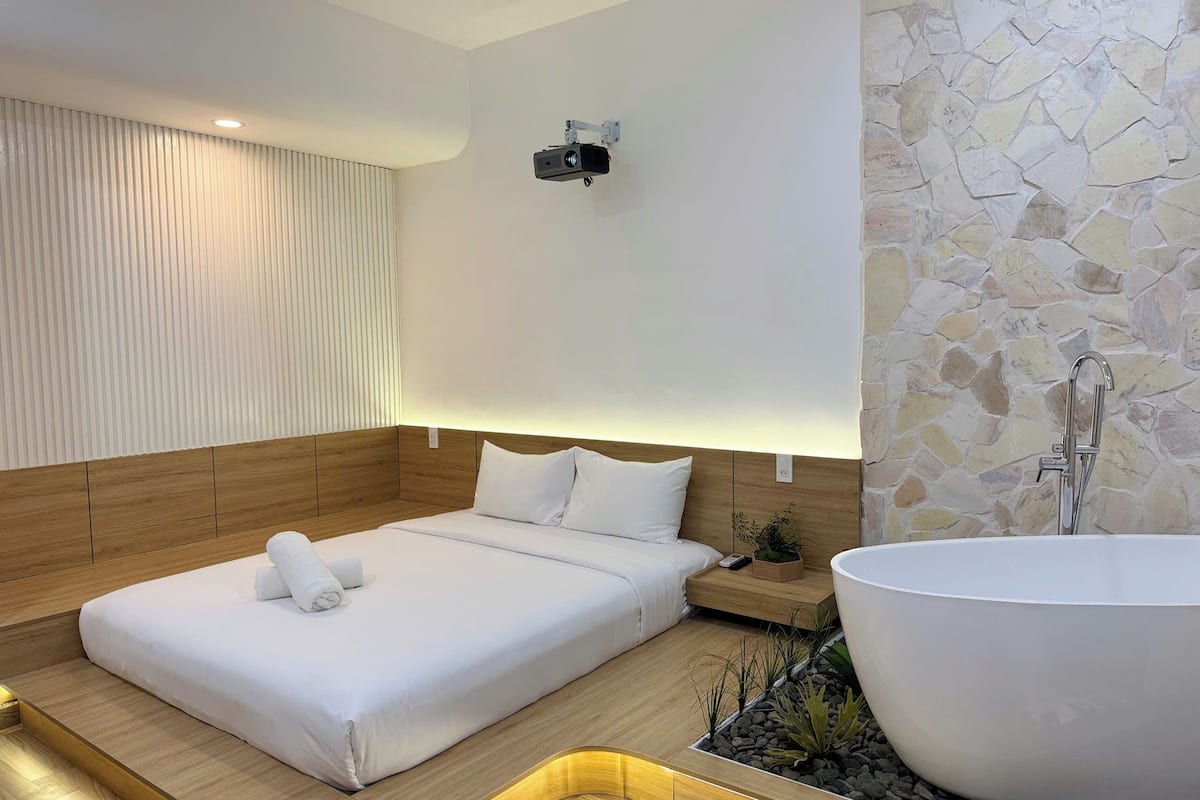 Suite Studio Élite, vue ville | Literie de qualité supérieure, matelas Select Comfort, minibar