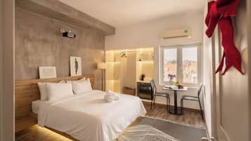 Deluxe Studio Suite | Premium bedding, Select Comfort beds, minibar, individually decorated