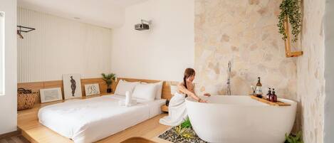 Suite studio Premier, vue sur la ville | Literie de qualité, couette en duvet, lit avec matelas Select Comfort
