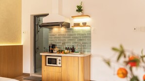 Business Studio Suite, Housekeeping | Private kitchen - Cham's Hotel & Homestay (Ho Chi Minh City)