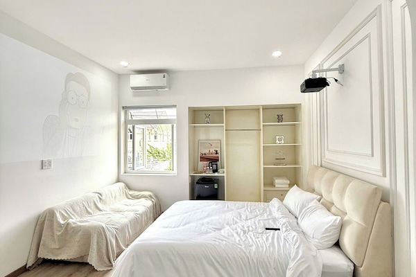 Suite estudio ejecutiva | Ropa de cama de alta calidad, colchones Select Comfort, minibar