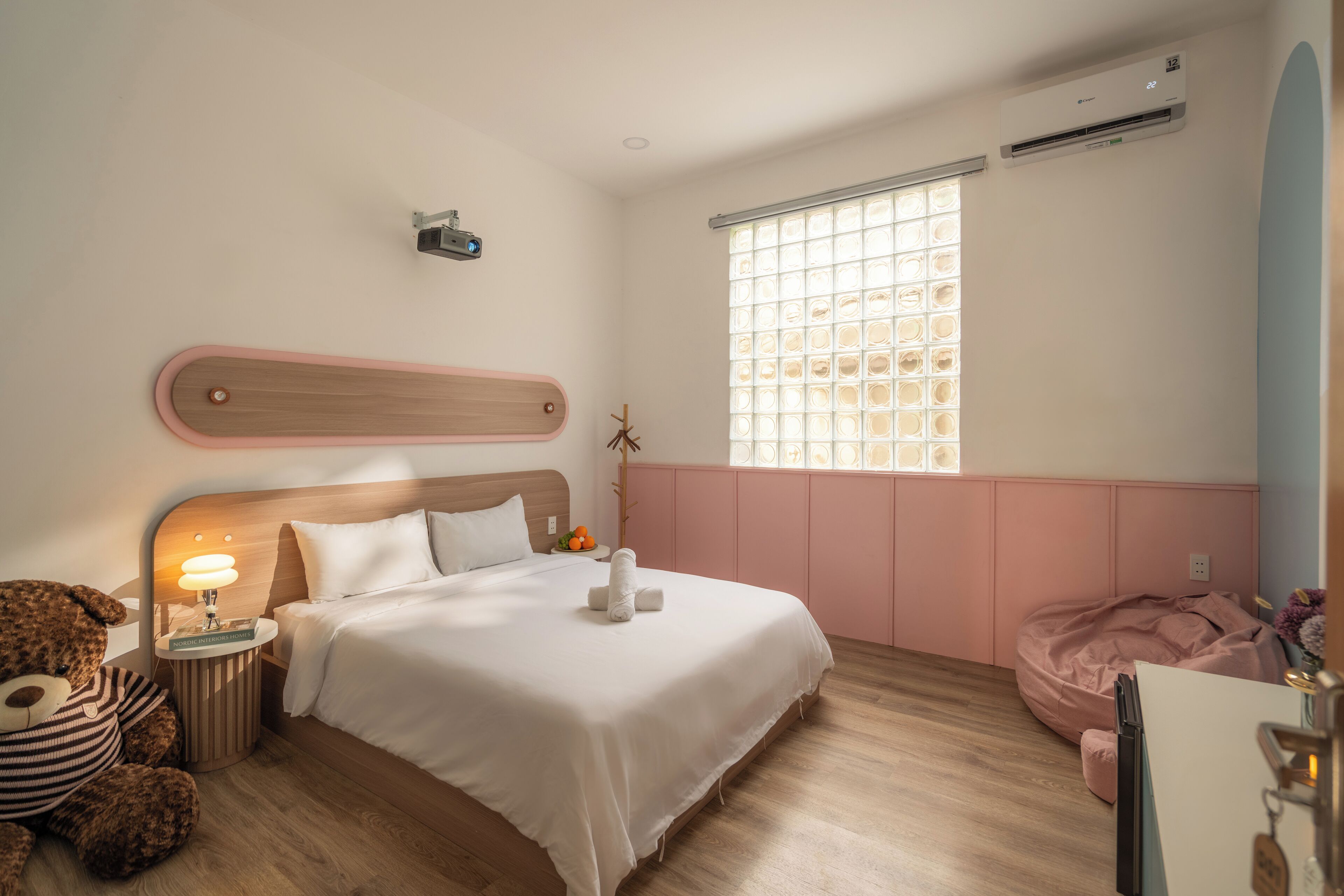 Studiosuite – deluxe | Sengetøy av topp kvalitet, senger med Select Comfort-madrass og minibar