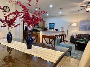 Interior - Disney, 4 Bedrooms, 3 Baths, Wi-Fi, Private Pool in Gated Resort (Kissimmee)