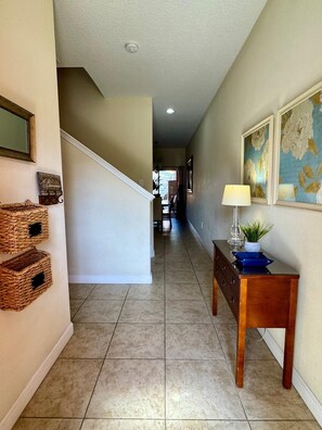 Interior - Disney, 4 Bedrooms, 3 Baths, Wi-Fi, Private Pool in Gated Resort (Kissimmee)