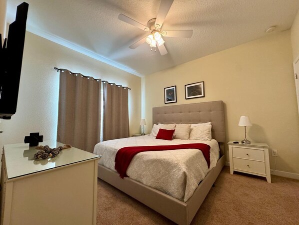 4 bedrooms, iron/ironing board, internet, bed sheets