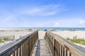 Beach nearby - Laguna Bella C4 with Pool (Gulf Shores)