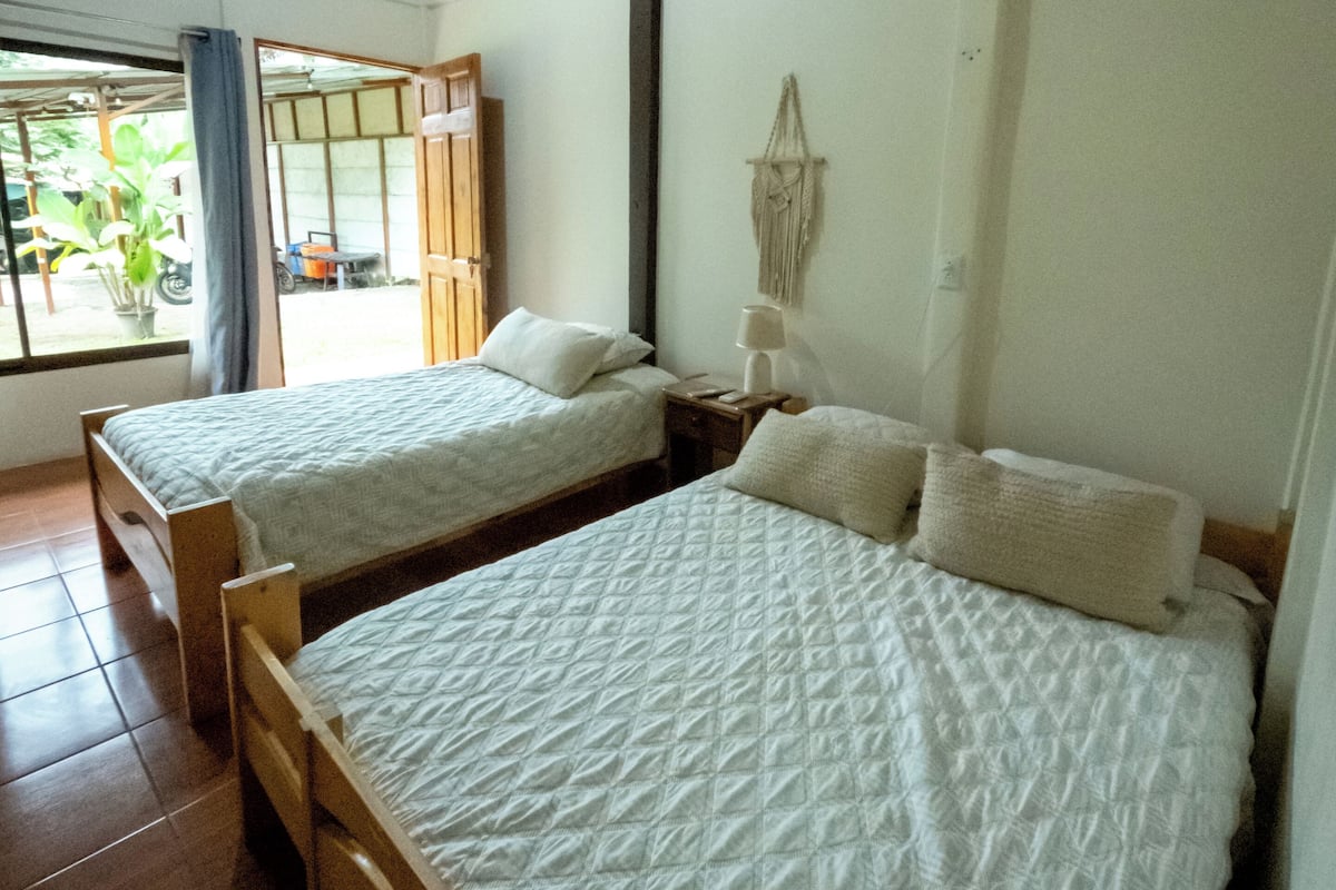Cortinas opacas y wifi gratis