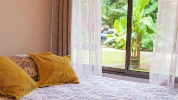 Cortinas opacas, wifi gratis, accesible en silla de ruedas