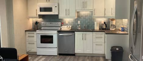 Microwave, oven, stovetop, dishwasher