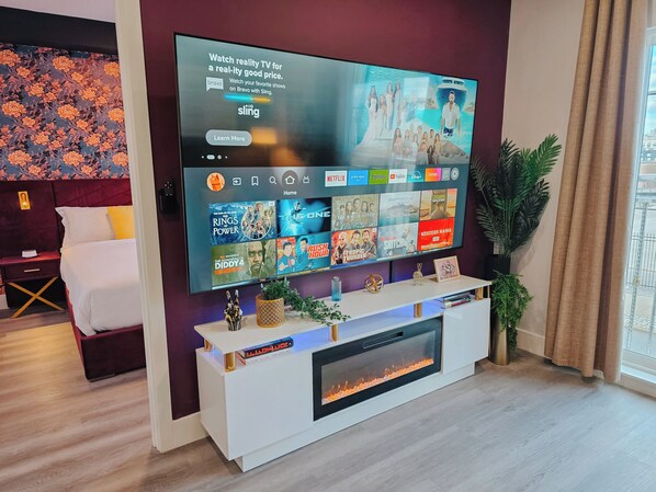 6 habitaciones, escritorio y tabla de planchar con plancha 