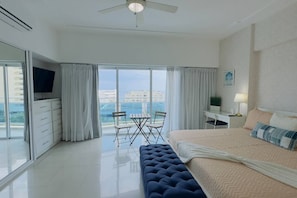 1 bedroom, desk, iron/ironing board, WiFi
