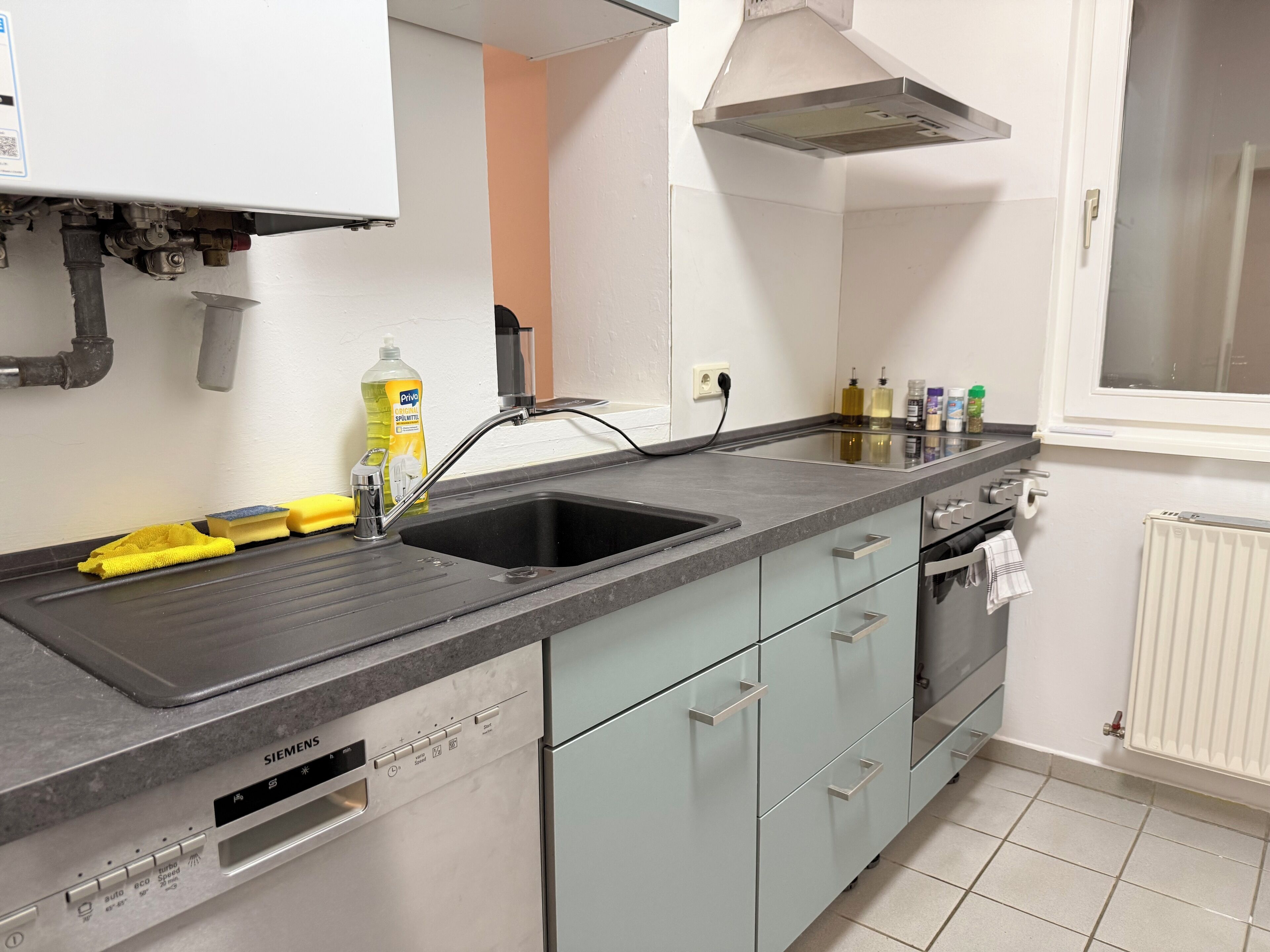 Microwave, oven, stovetop, dishwasher