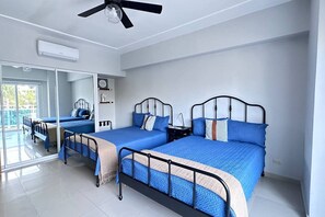 Desk, iron/ironing board, WiFi, bed sheets