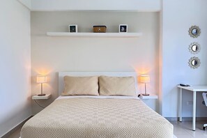 1 Schlafzimmer, Schreibtisch, Bügeleisen/Bügelbrett, WLAN