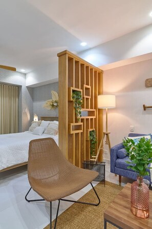 1 chambre, bureau, fer et planche à repasser, Wi-Fi