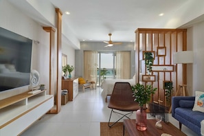 1 bedroom, desk, iron/ironing board, WiFi