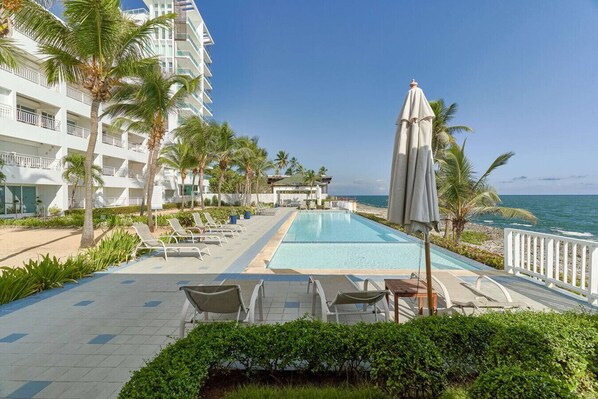 Pool - El Retiro Juan Dolio Beach by Elital Luxury (Playa Juan Dolio San Pedro de Macoris)