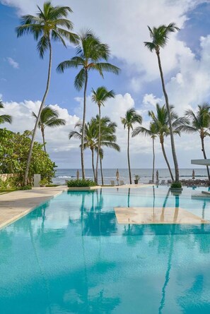 Pool - Luxurious Caribbean Aquarella 10th (Playa Juan Dolio)