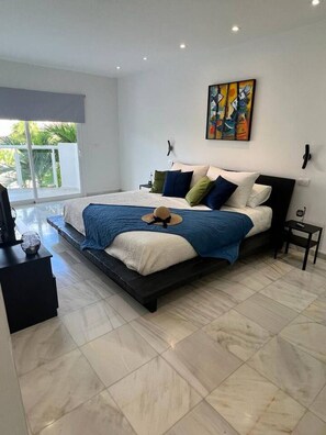 1 chambre, bureau, fer et planche à repasser, Wi-Fi gratuit