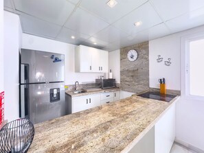 Fridge, microwave, oven, stovetop - Gateaway Las Olas Playa Nueva Romana 1 BR (Playa Nueva Romana)