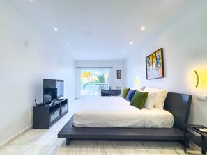 1 bedroom, desk, iron/ironing board, free WiFi - Gateaway Las Olas Playa Nueva Romana 1 BR (Playa Nueva Romana)