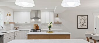 Elegant Retreat for 12 in Louisburg