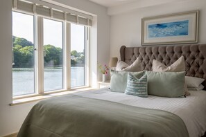 4 habitaciones, tabla de planchar con plancha y wifi gratis 
