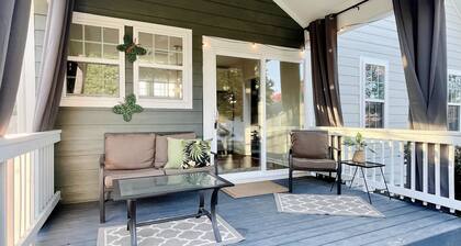 Historic Downtown Gem, 7 mins to Premium Outlets