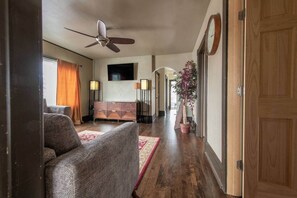 TV, stereoanlegg og PC-skjermer