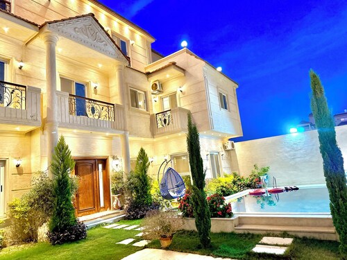 private escape — a warm, elegant villa 