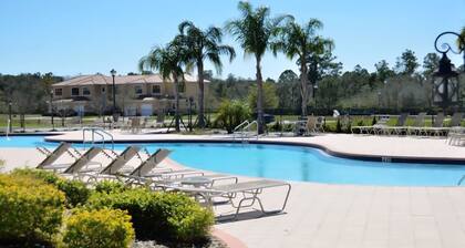 Family Retreat w/ Pool & Gym in Kissimmee