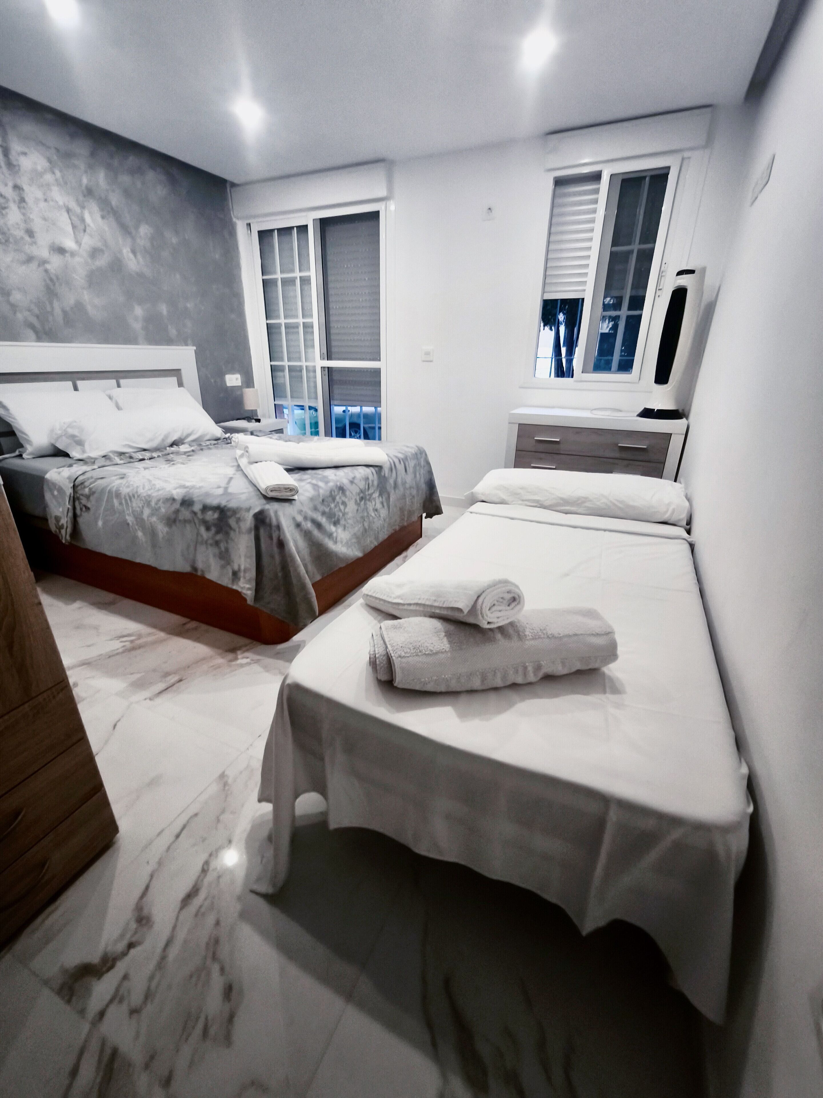 Habitación con 2 camas individuales