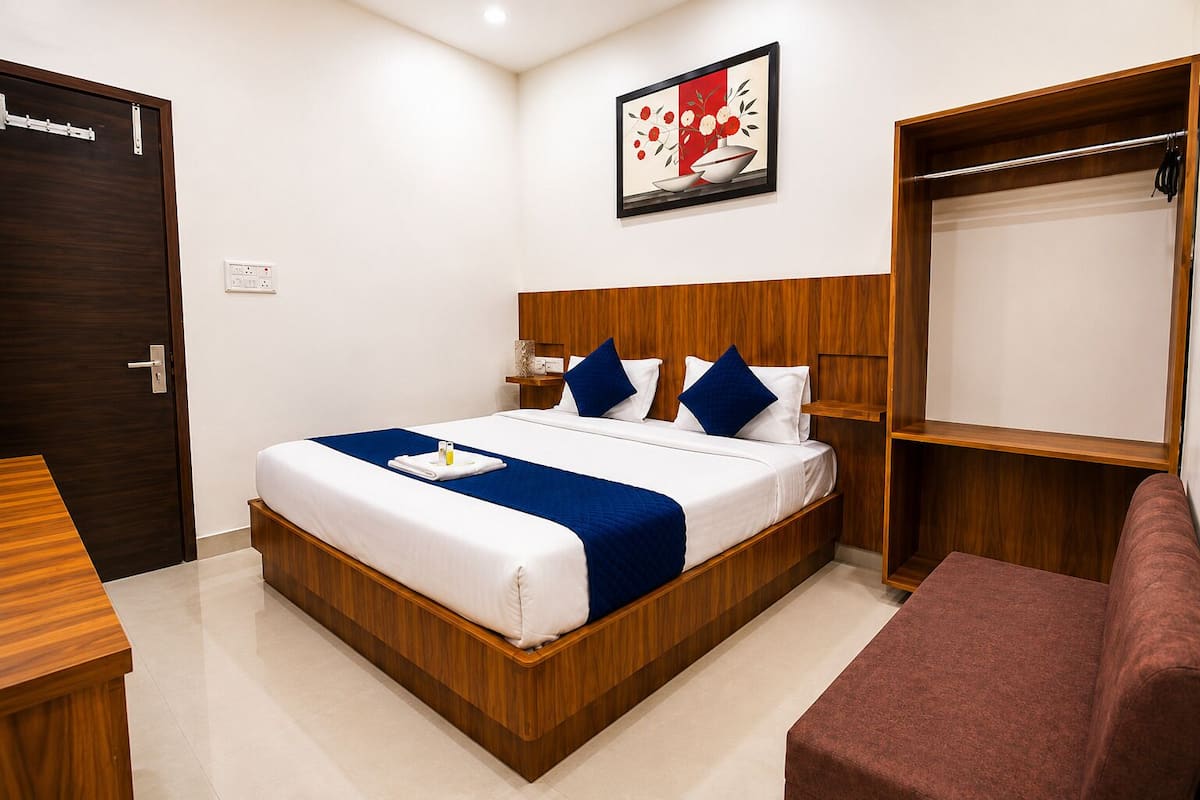 Super Deluxe Room | Desk, free WiFi