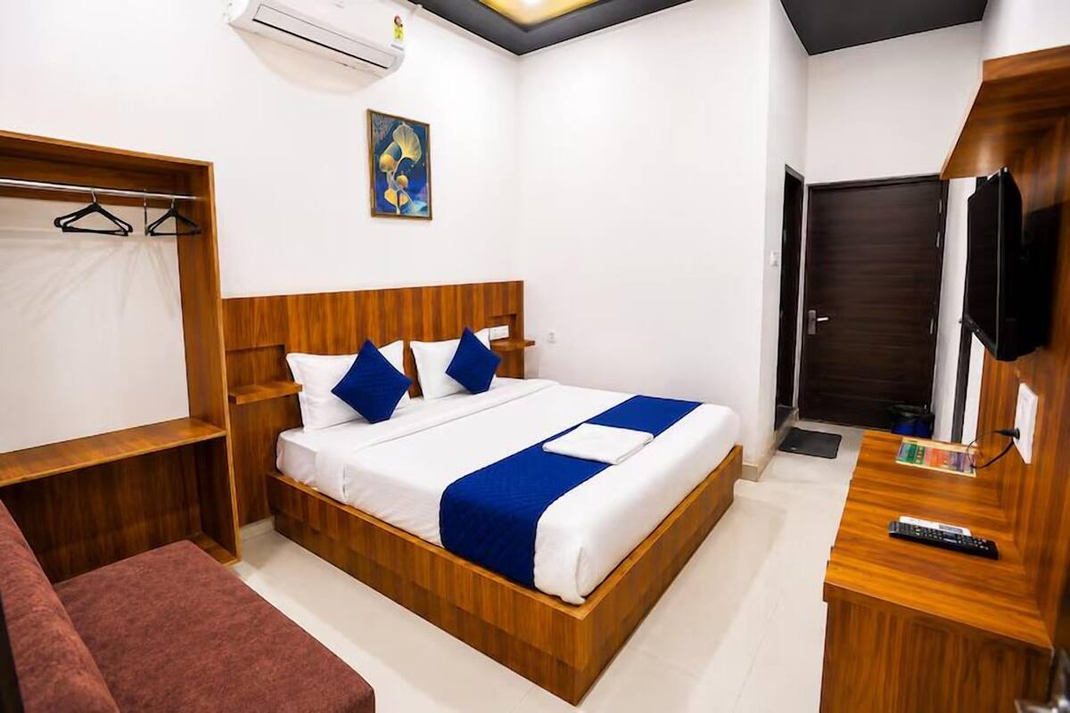 Deluxe Room | Desk, WiFi (free)