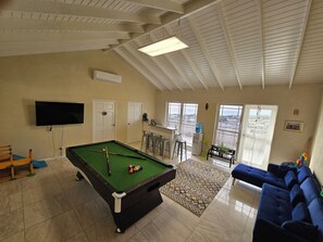 TV - Ocean-View Barbados Getaway, Family & Pet-Friendly, Games Room + 5min to Beach (Saint James)