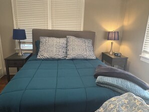 3 habitaciones, escritorio, wifi y ropa de cama 