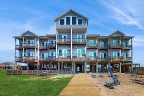 Exterior - Casa Dora - Pool, Games, & Beachfront Fun! (Bolivar Peninsula)