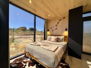 Desk, iron/ironing board, travel cot, WiFi