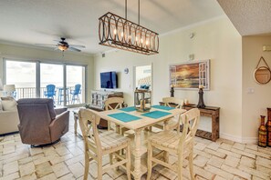 Dining - Direct Beach Access: NSB Condo w/ Community Perks (New Smyrna Beach)