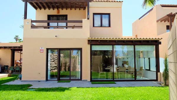 Chalet Amarilla Golf With Pool & Jacuzzi - Tenerife