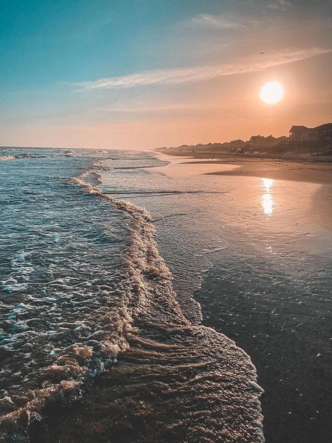 På stranden og solsenger