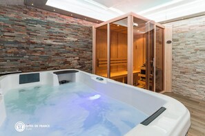 Sauna - Spacious cottage with spa and swimming pool near Honfleur, Normandy (Conteville)