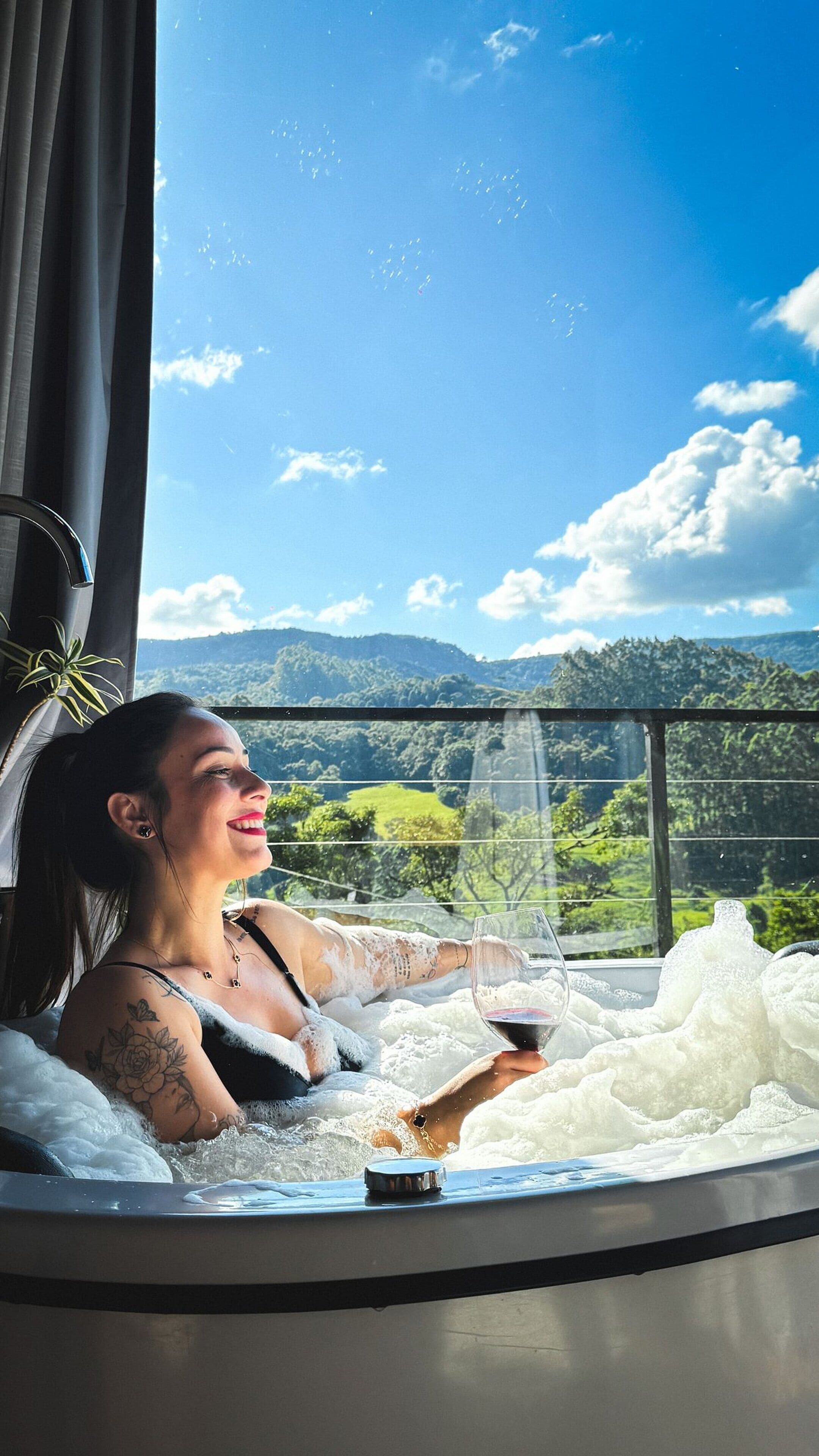 デラックス キャビン ジェットバス | 屋外スパ浴槽