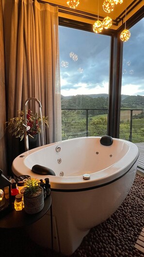 Cabane Deluxe, bain à remous | Bain à remous privé