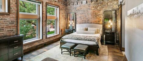 2 habitaciones, escritorio, wifi y ropa de cama