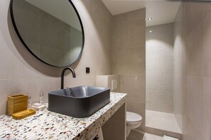 Apartment | Bathroom